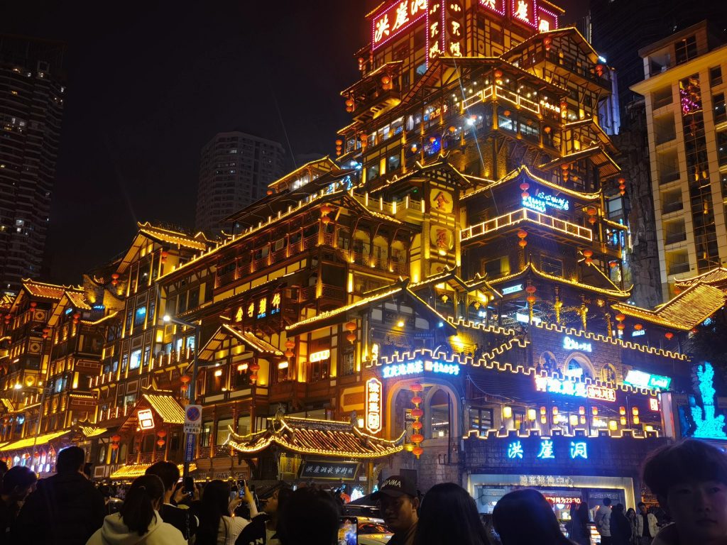 Are tourists allowed to travel freely in China? 878cf005e4a148ed77fc98c402f030731942