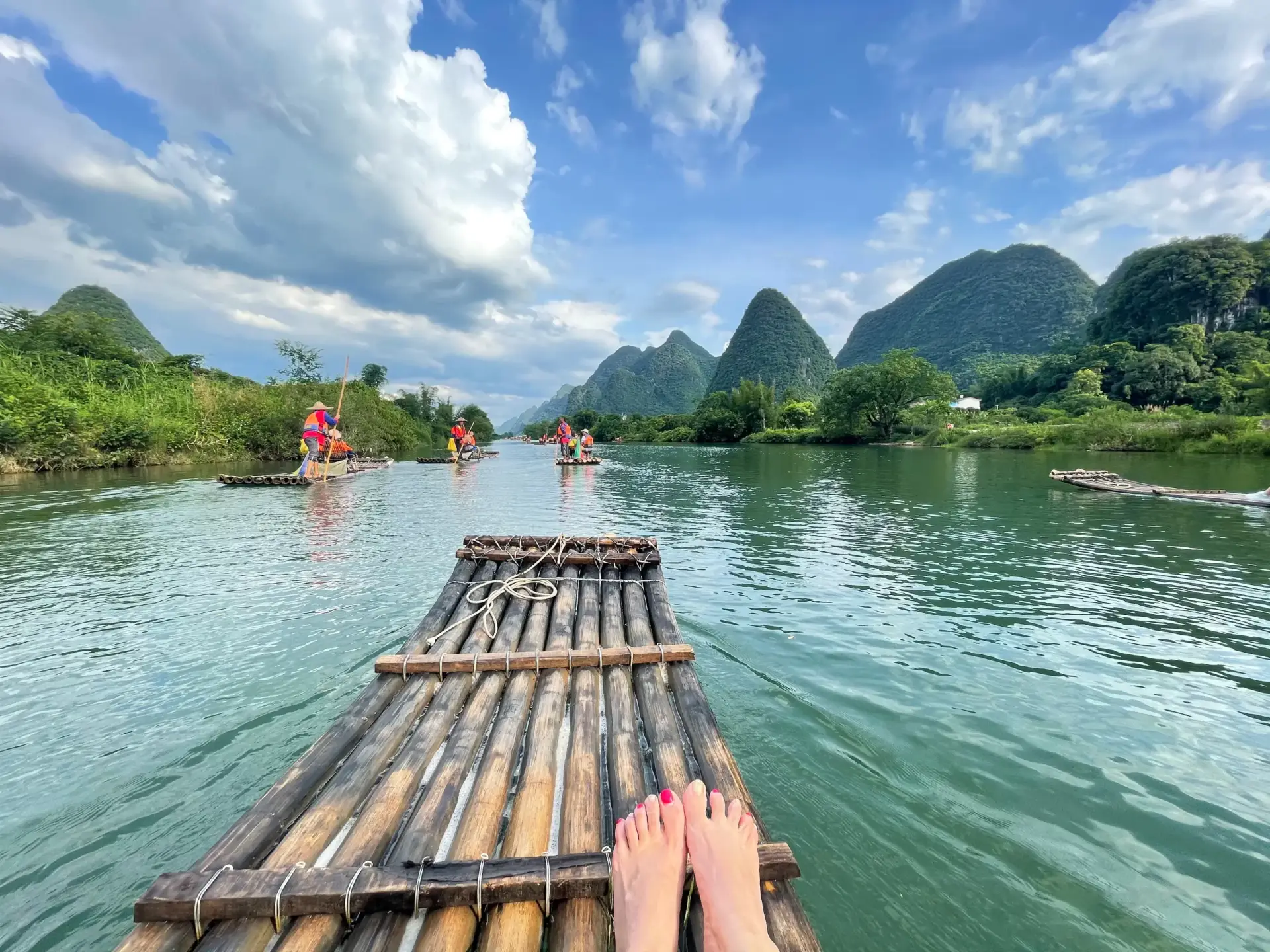 Are tourists allowed to travel freely in China?